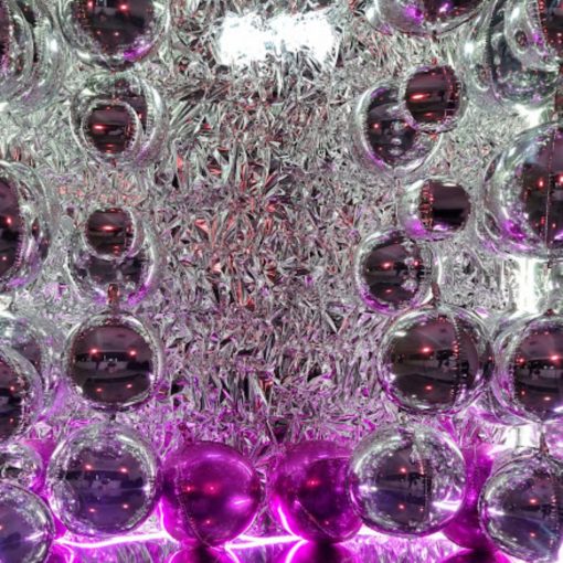 Exkluzív ezüst-pink tükrös selfie box exkluzív LED fényekkel - Glambox photoroom